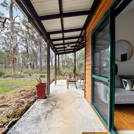 Island Brook Estate Vineyard And Chalets Yelverton Екстер'єр фото